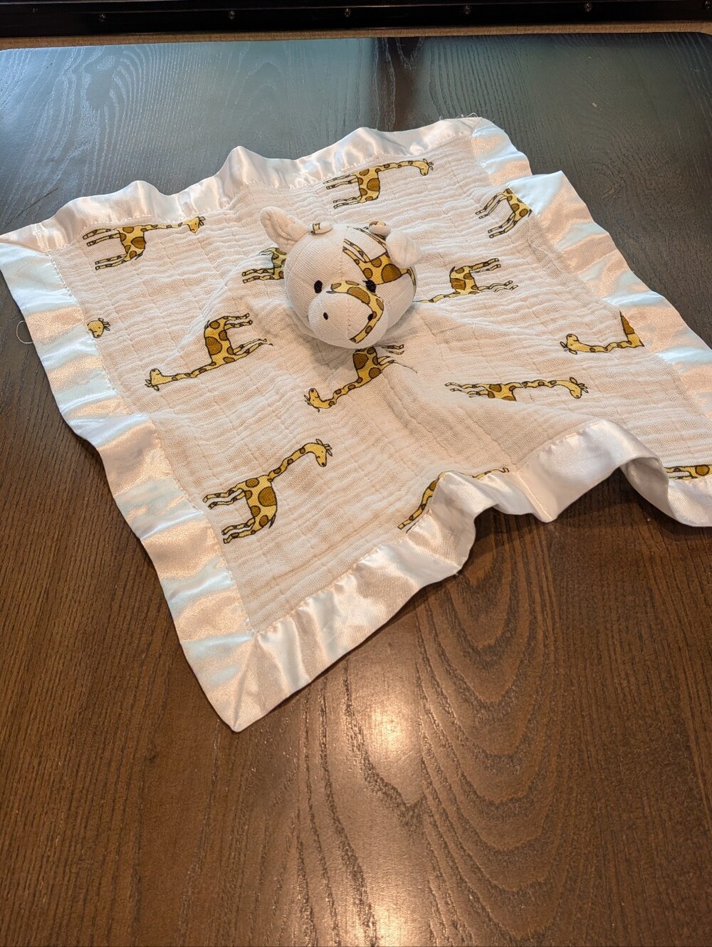 Aden + Anais Giraffe White Yellow Musey Mate Muslin Baby Lovey Security Blanket